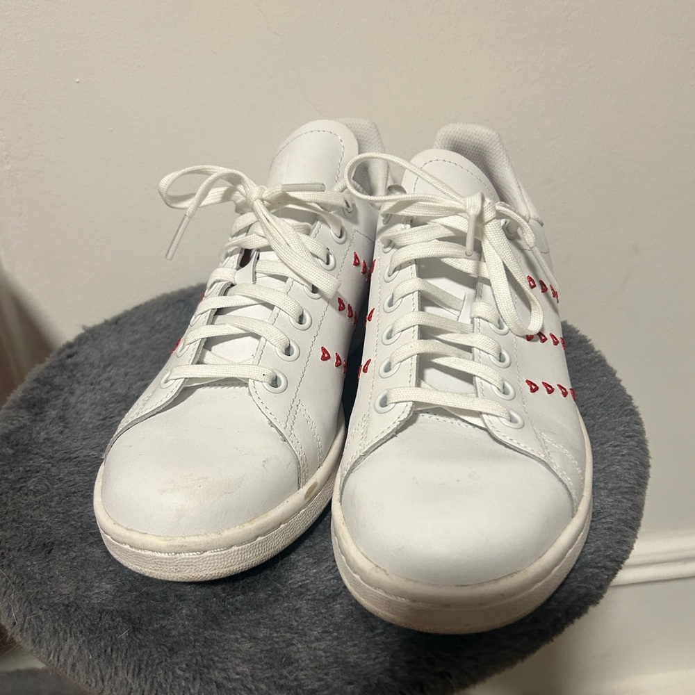Women’s Sneakers